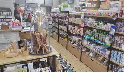 疫情下的“寵物經(jīng)濟(jì)學(xué)” 歐美寵物用品為何被瘋搶?zhuān)婢咪N(xiāo)售為何異軍突起？